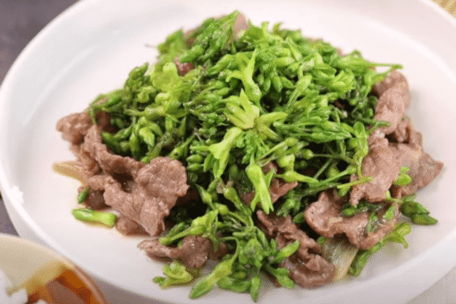 Bò xào hoa thiên lý