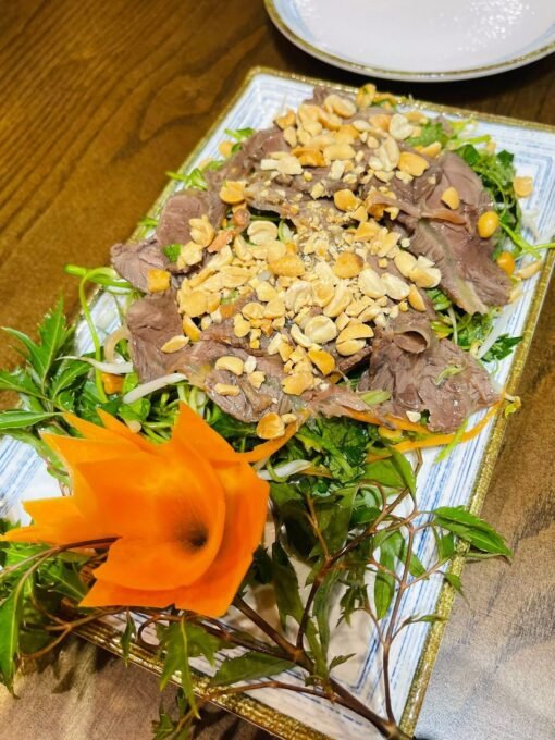 Nộm bắp bò rau muống