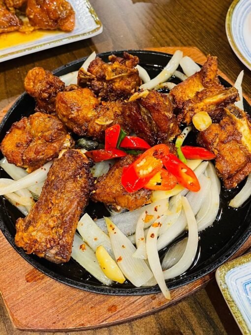Sườn cháy tỏi