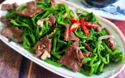 Trâu xào rau muống